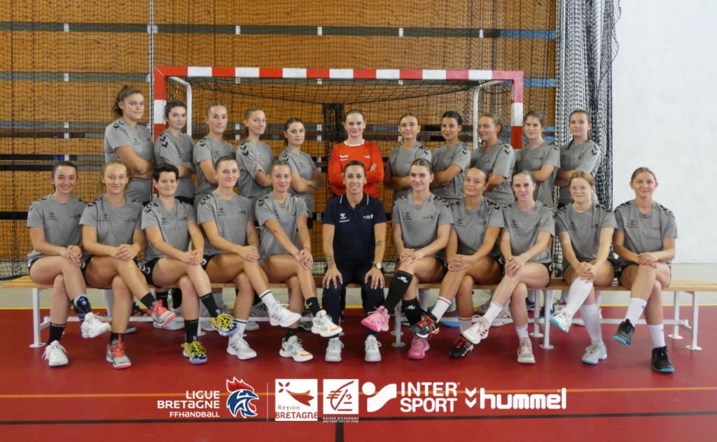 PHOTO OFFICIELLE CLE LANESTER FEMININ2 PHOTO OFFICIELLE CLE LANESTER FEMININ2